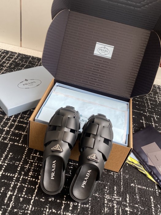 Босоножки фото 4