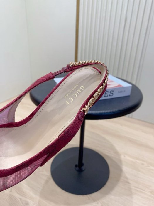 Босоножки фото 5