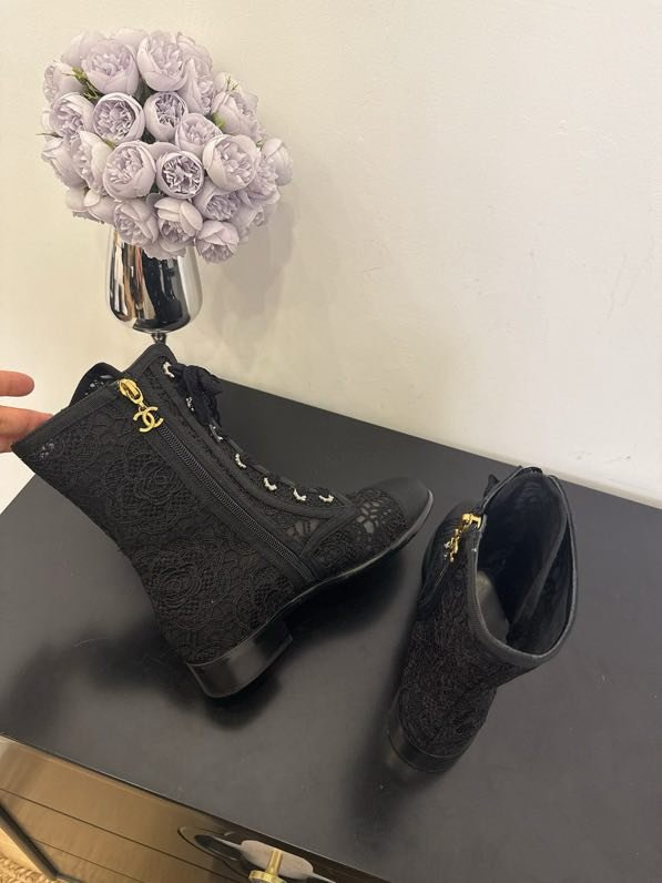 Ботинки женские фото 7