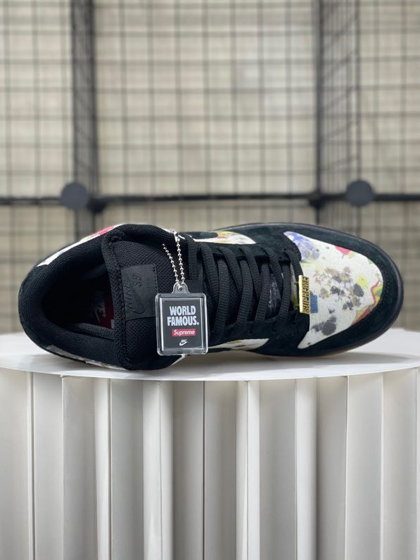 Кросівки Supreme x Nike SB Dunk Low Rammellzee FD8778-001 фото 8