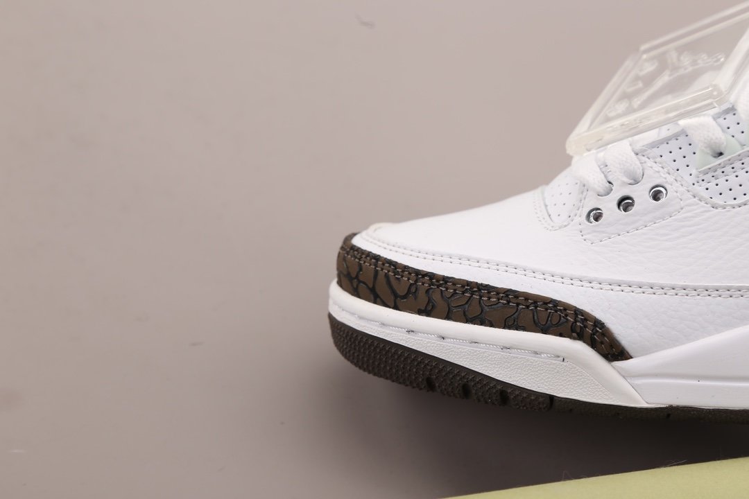 Кросівки Air Jordan 3 Retro Mocha - 136064-122 фото 2