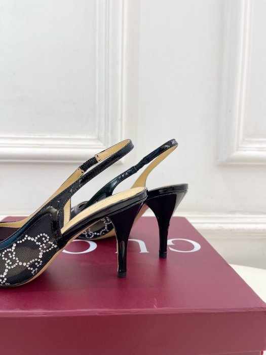 Босоножки фото 7