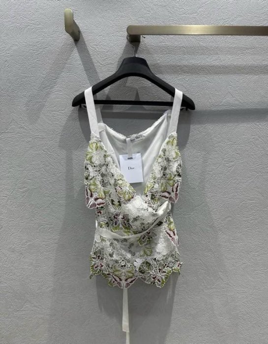 Костюм женский фото 3