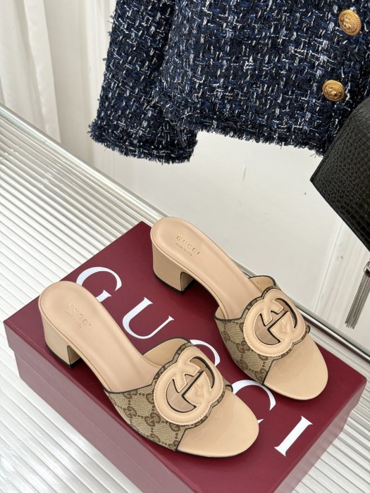 Босоніжки фото 3