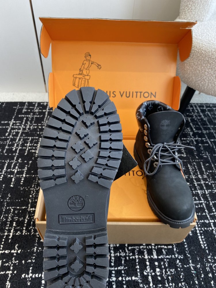 Ботинки женские Louis Vuitton x Timberland фото 9