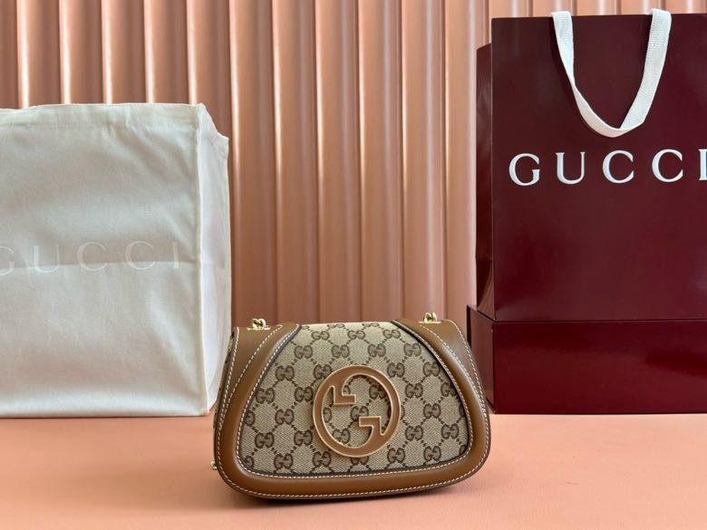 Сумка GG Blondie 21 см