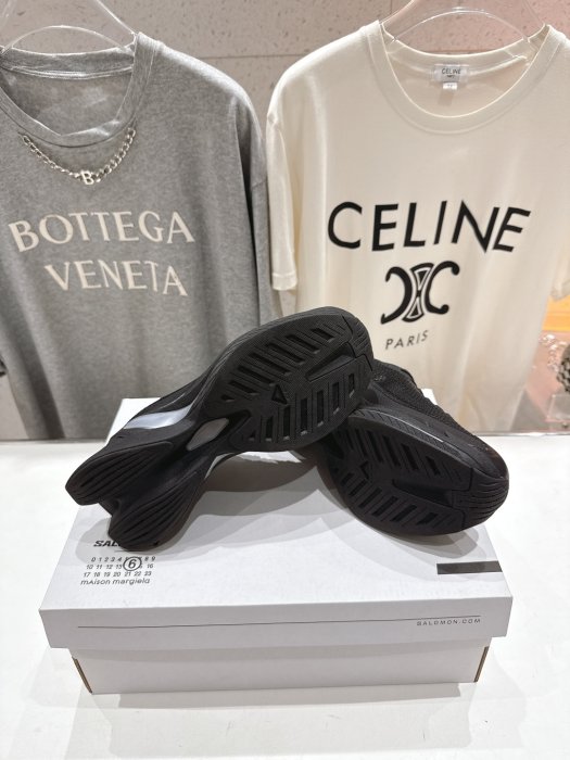 Кросівки фото 9