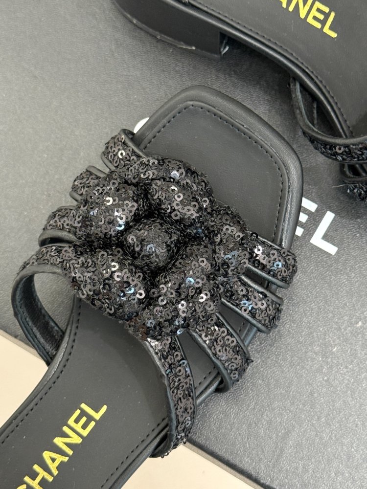 Босоножки фото 7