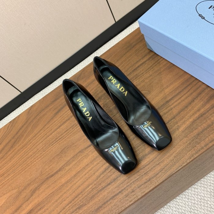 Туфли женские фото 3