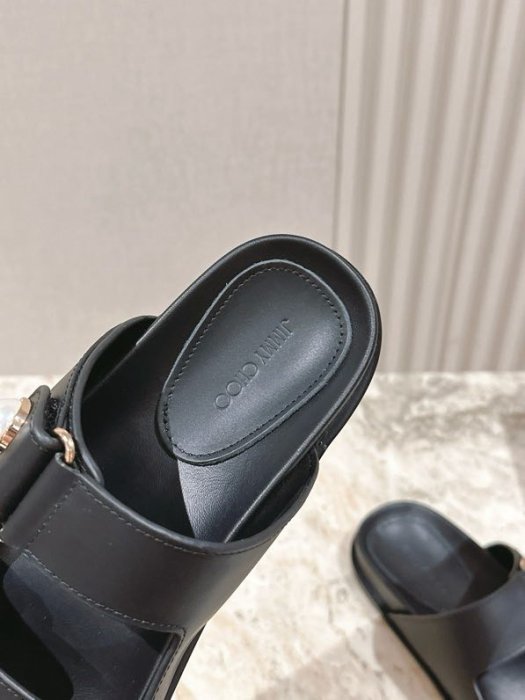 Шльопанці жіночі фото 2