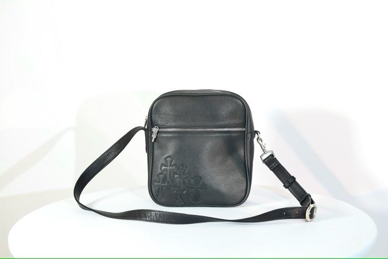 A bag across shoulder Taka фото 2