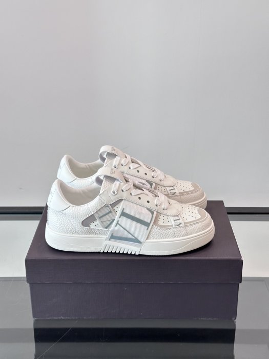 Кроссовки мужские