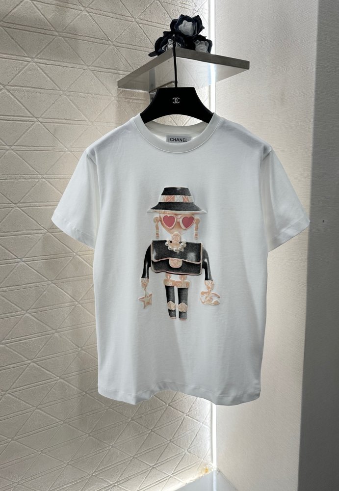 T-shirt women's