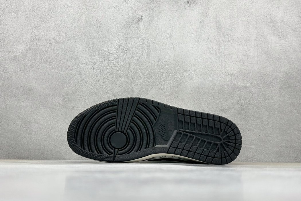 Кроссовки Travis Scott x Fragment Design x Air Jordan 1 Low фото 4