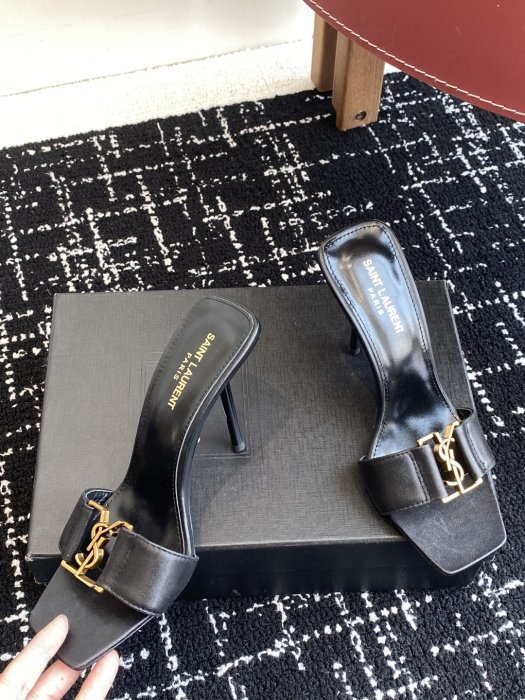 Босоножки фото 6