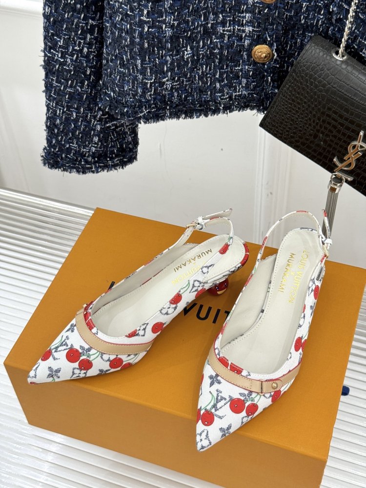 Босоножки фото 2