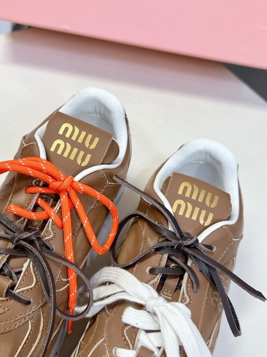 Кроссовки женские фото 7