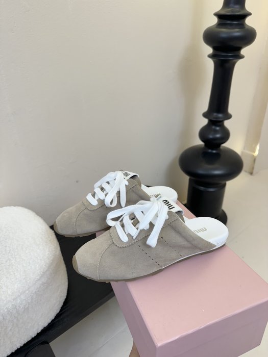 Кроссовки фото 4