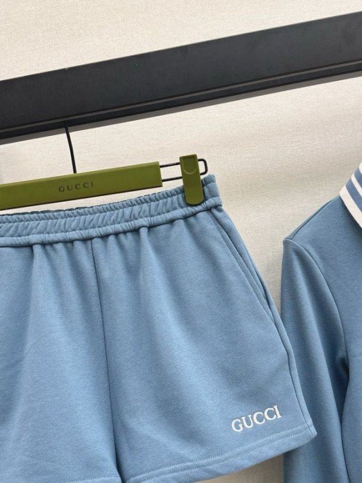 Костюм женский фото 6