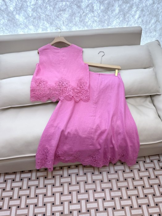 Costume female фото 4