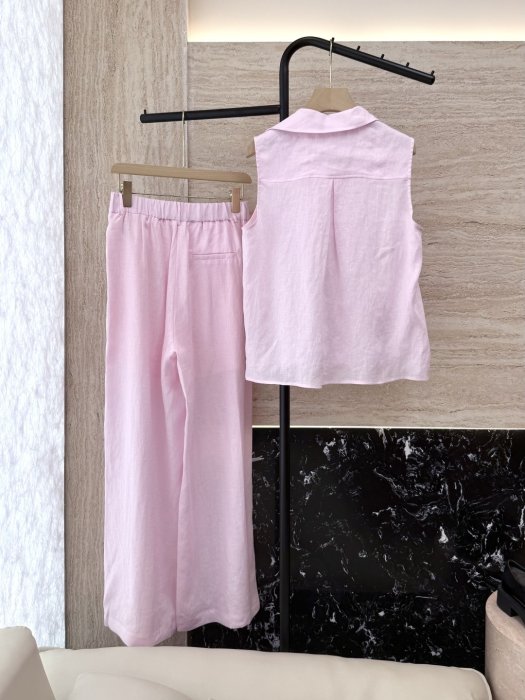 Costume female фото 2