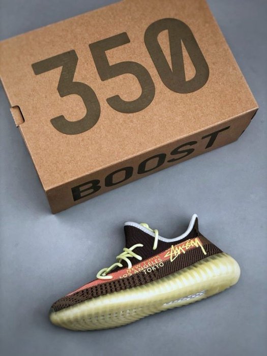 Кросівки Adidas Yeezy Boost 350V2 фото 3