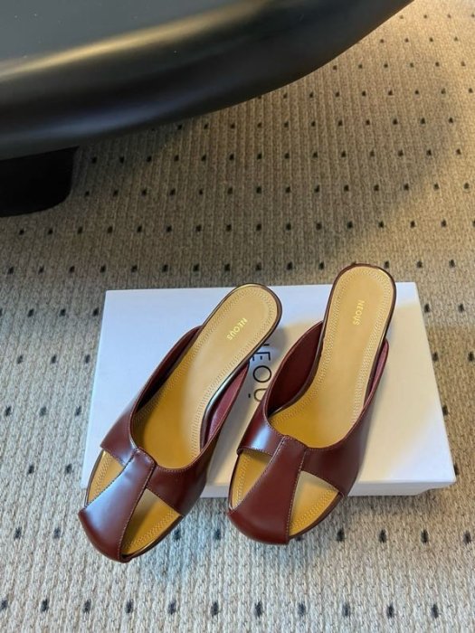 Босоніжки фото 3