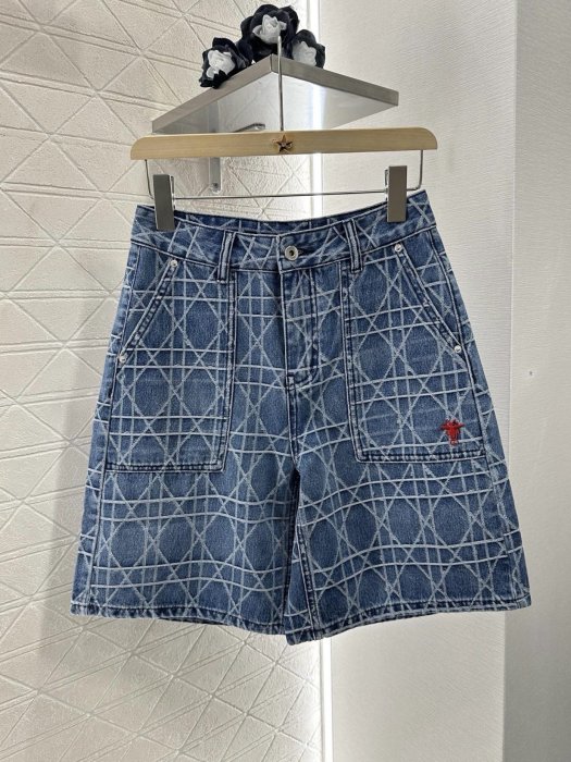 Shorts women's