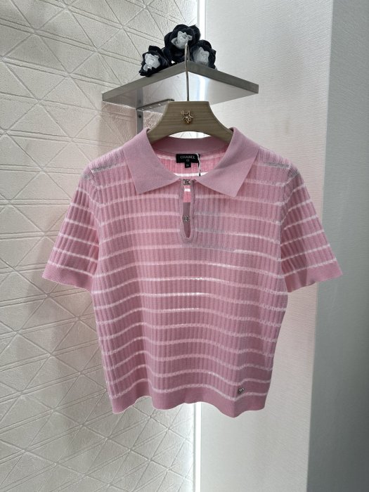 Футболка жіноча