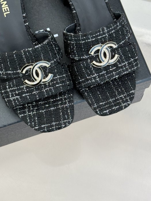 Босоножки фото 7