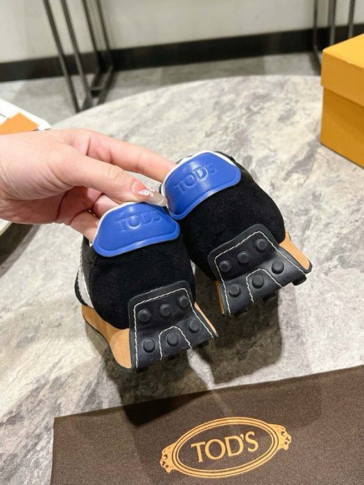 Кроссовки фото 4