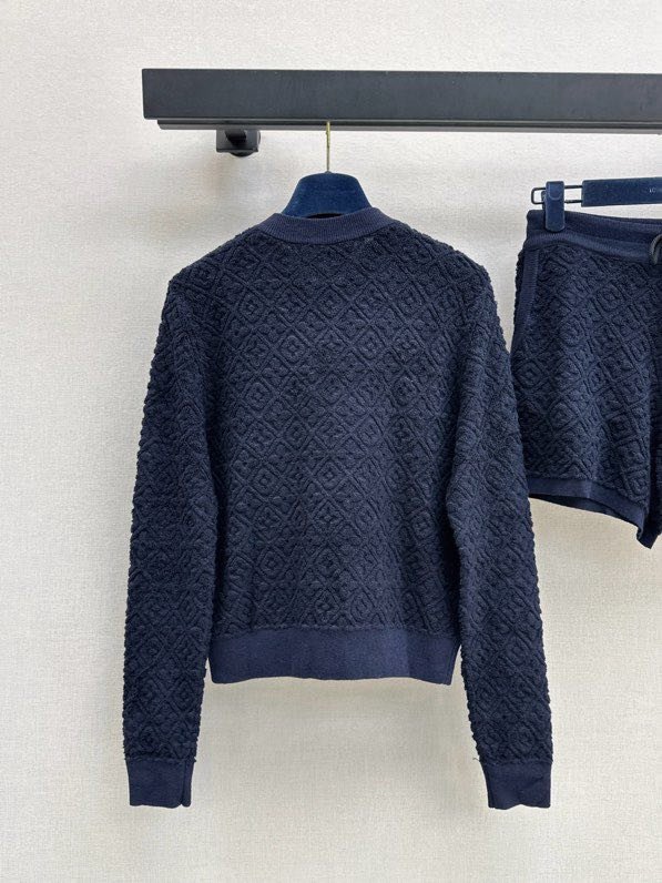 Костюм жіночий фото 4