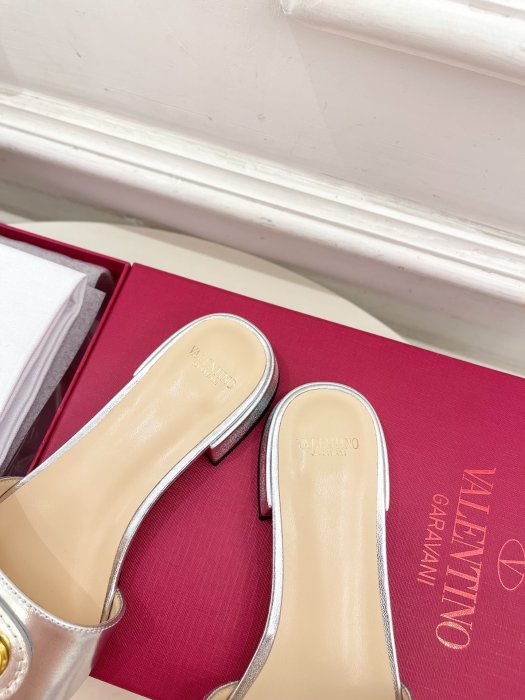 Босоножки фото 7