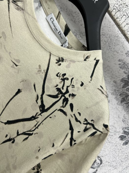 Футболка женская фото 6