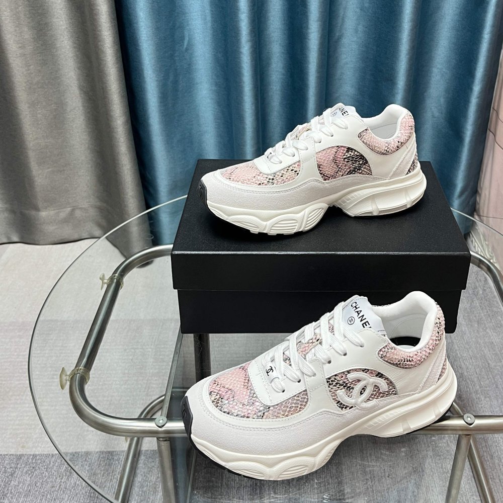 Кроссовки женские фото 4