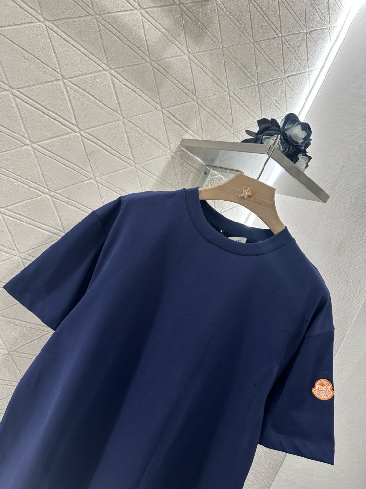 T-shirt women's фото 7