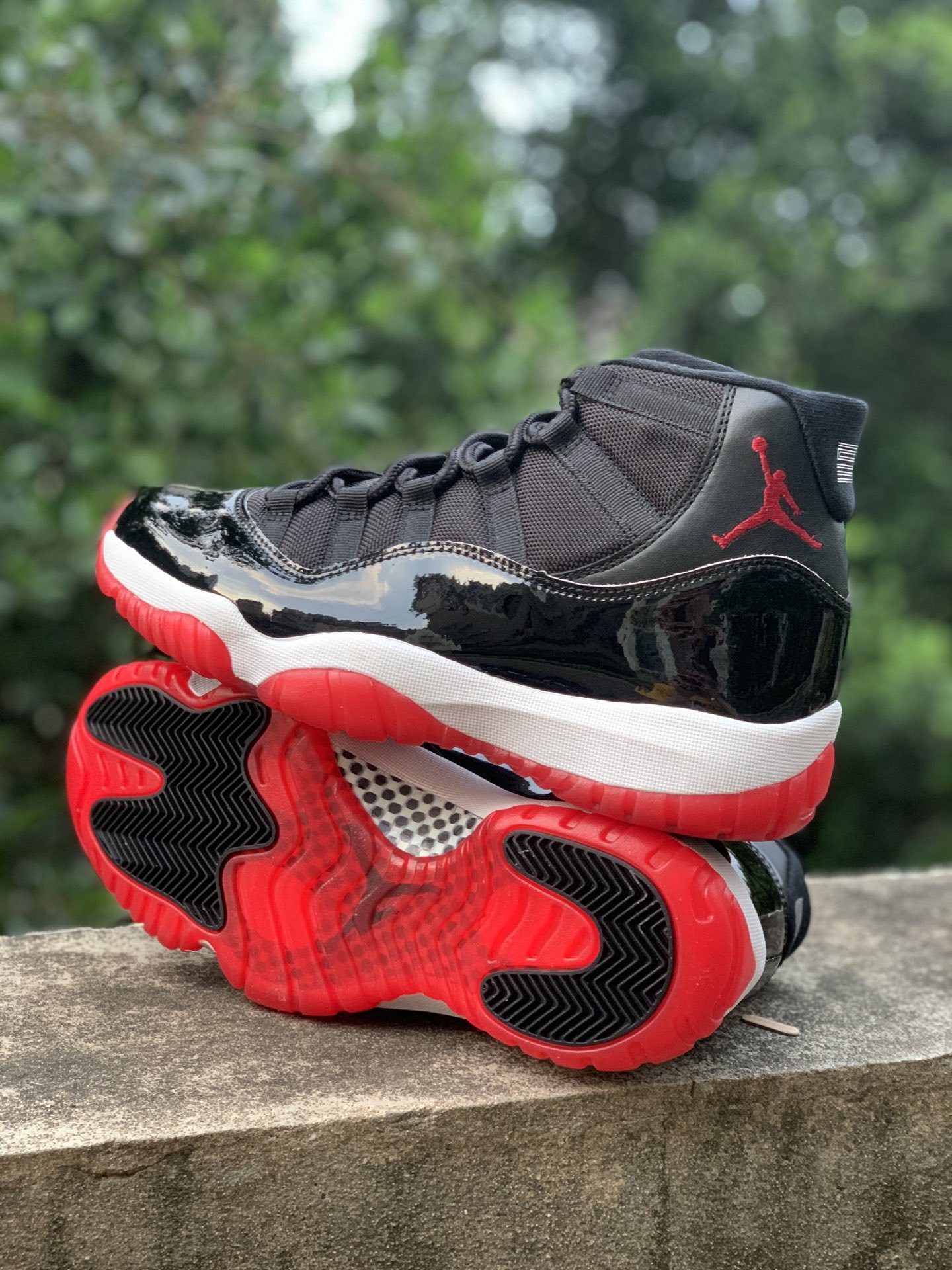 Кроссовки Air Jordan 11 Bred 378037-061 фото 3