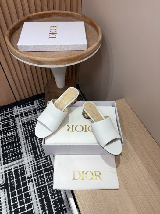 Босоножки Dior Icon на толстом фото 7