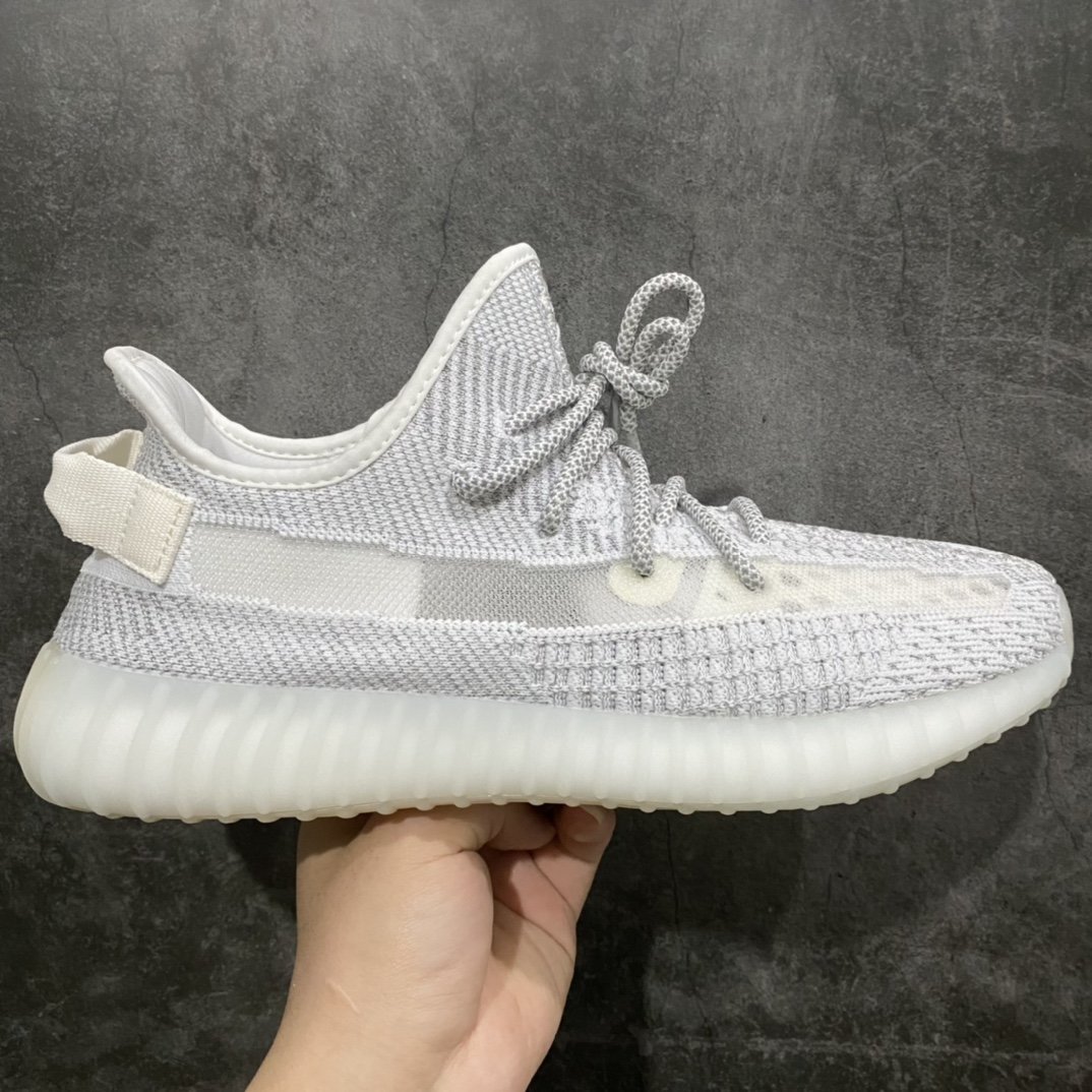 Кроссовки Yeezy 350 V2 EF2367