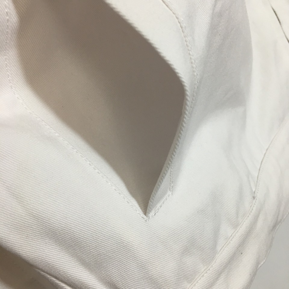 Куртка джинсова жіноча біла фото 5