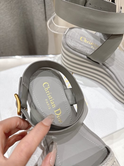 Sandals women's фото 6