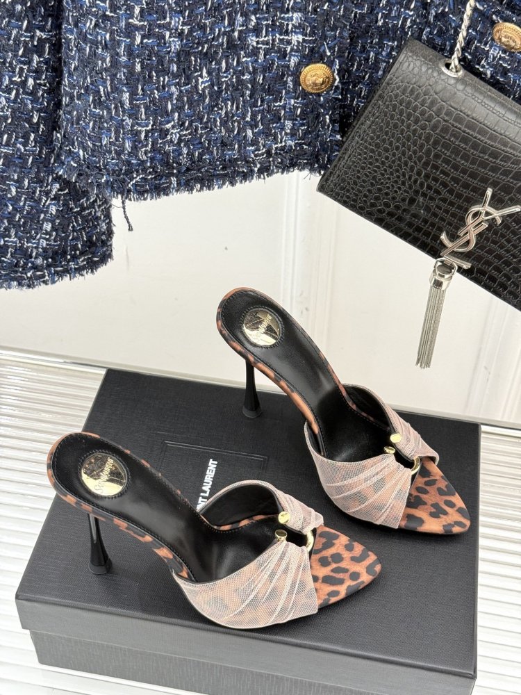 Босоножки фото 3