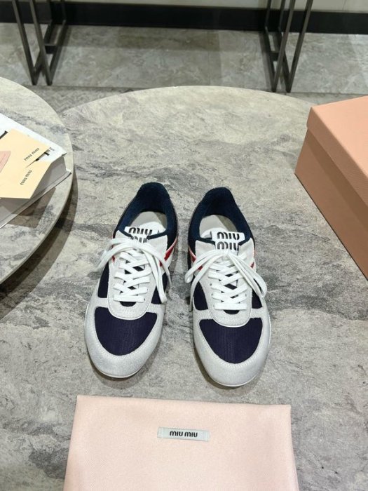 Кроссовки фото 8