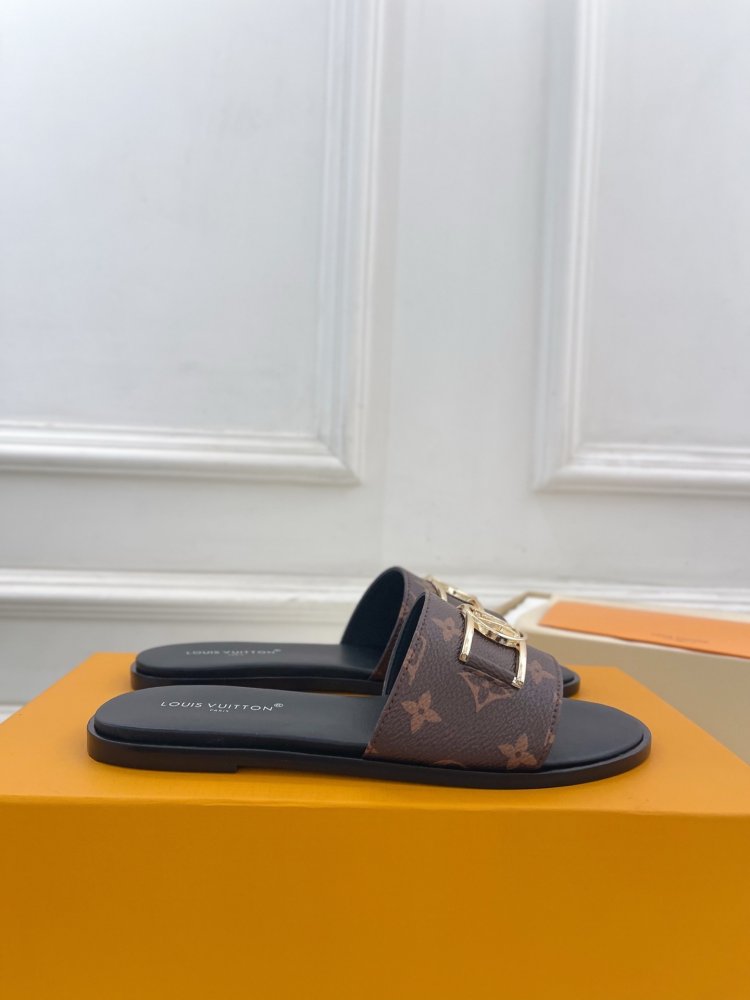 Шлепанцы женские фото 4