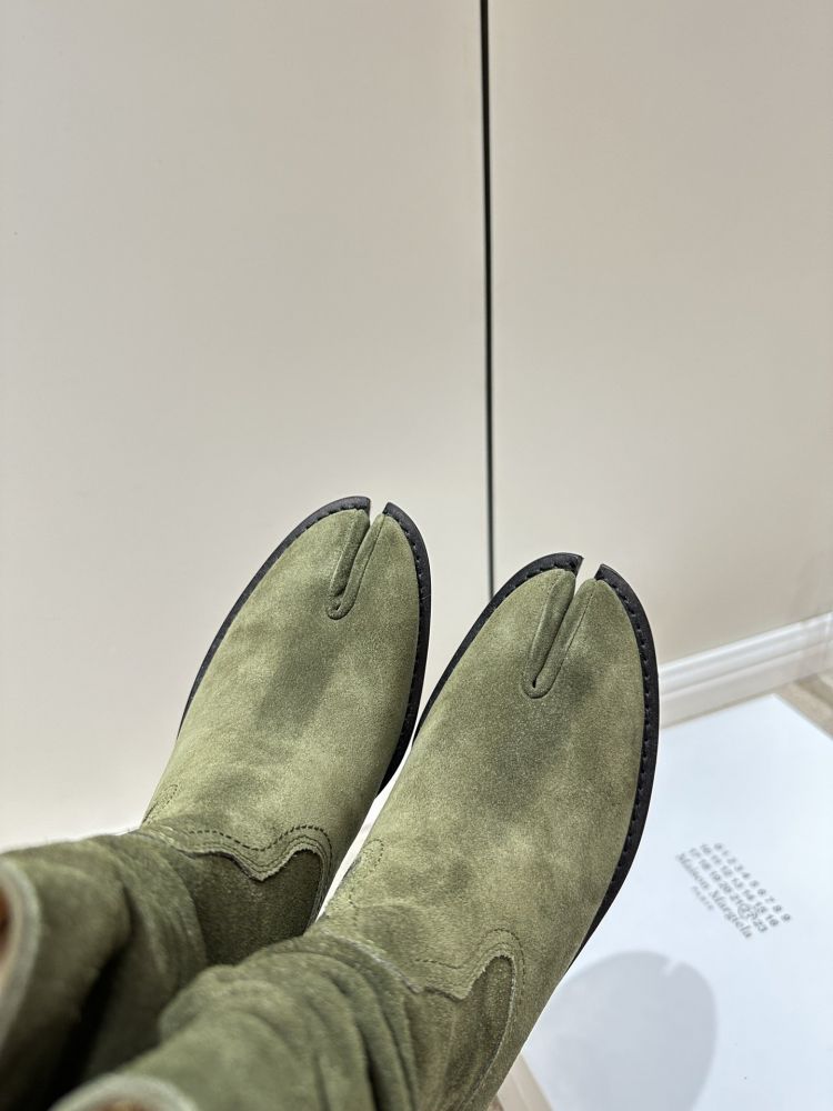 Женские кожаные ботинки MM6 с раздвоенным носком фото 6