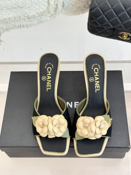 Босоножки фото 4