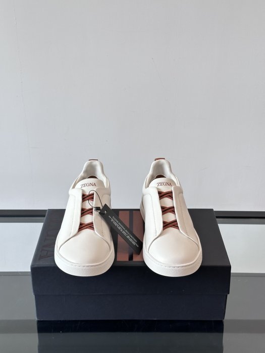 Кросівки чоловічі фото 2