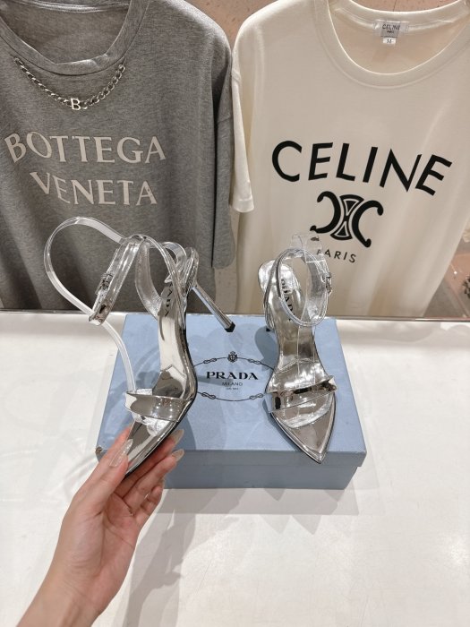 Босоніжки фото 4