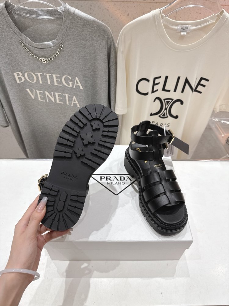 Сандалии женские фото 9