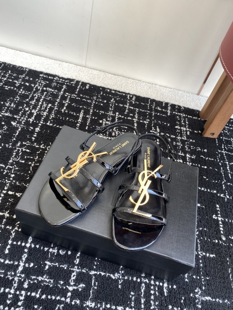 Босоножки фото 5